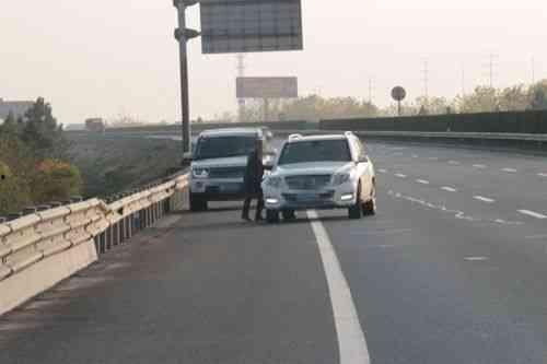 西安汉城高速爆料事件最新,事件最新进展及各方回应梳理 第3张 西安汉城高速爆料事件最新,事件最新进展及各方回应梳理 第3张